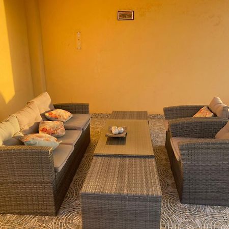 Residence Adja Binta Kane Sour Дакар Екстер'єр фото