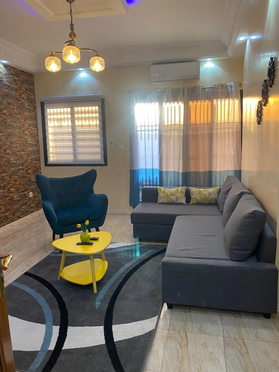 Residence Adja Binta Kane Sour Дакар Екстер'єр фото