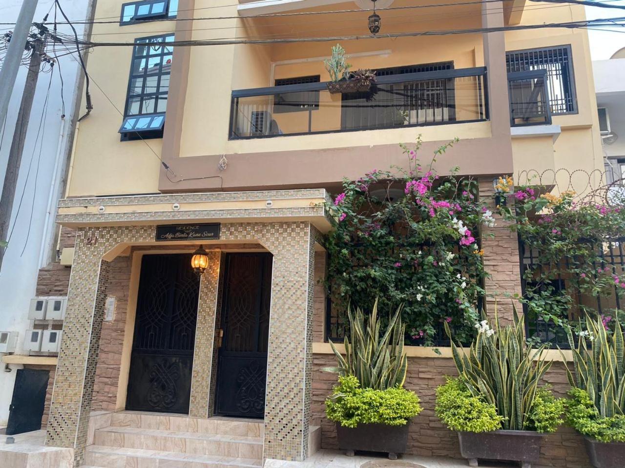 Residence Adja Binta Kane Sour Дакар Екстер'єр фото