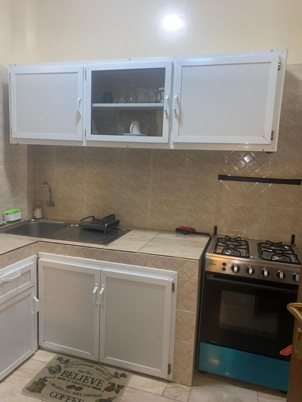 Residence Adja Binta Kane Sour Дакар Екстер'єр фото